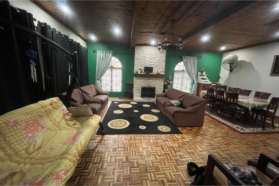 4 Bedroom Property for Sale in Newton Western Cape